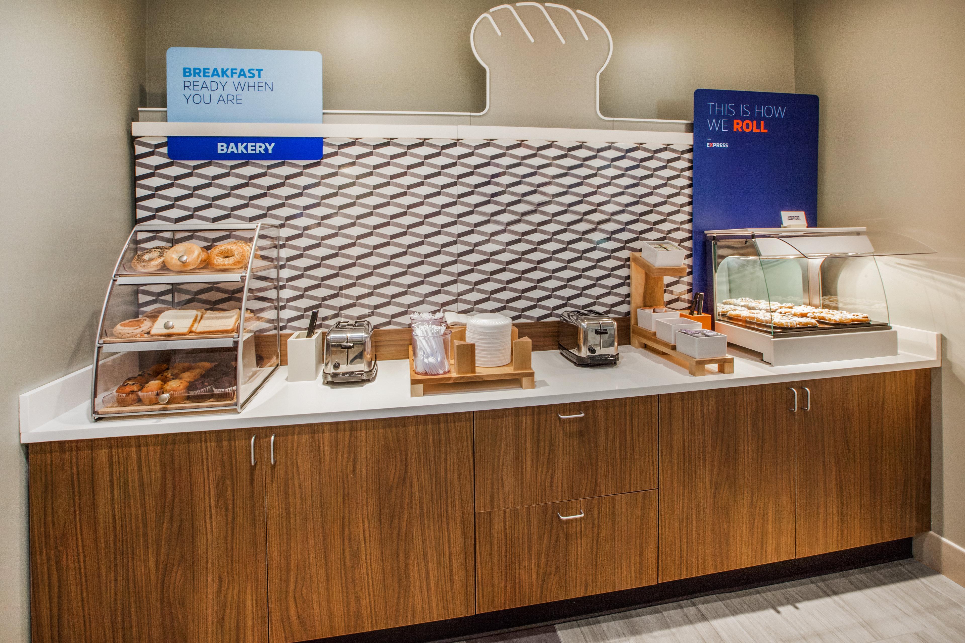 Holiday Inn Express & Suites Toledo West By Ihg Dış mekan fotoğraf