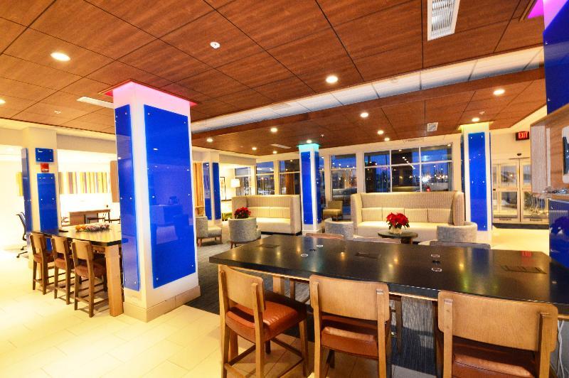 Holiday Inn Express & Suites Toledo West By Ihg Dış mekan fotoğraf