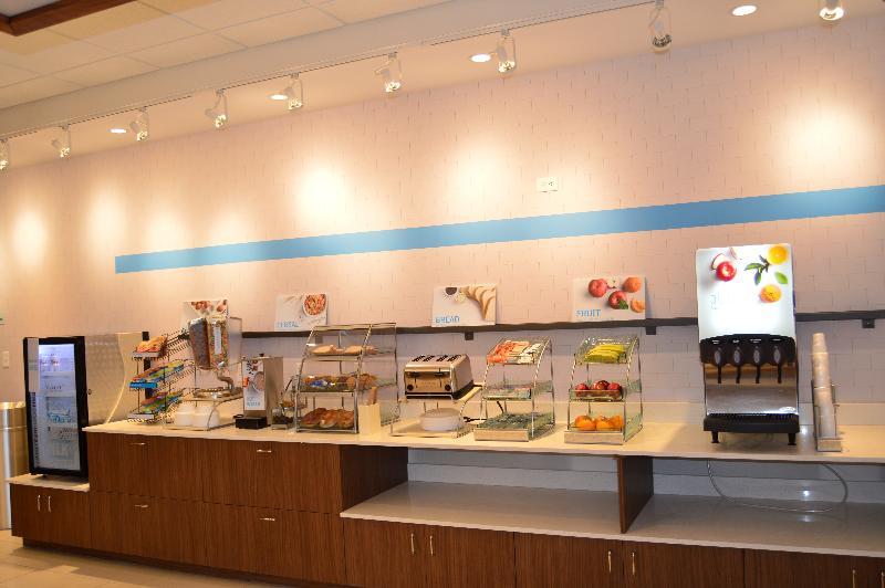 Holiday Inn Express & Suites Toledo West By Ihg Dış mekan fotoğraf